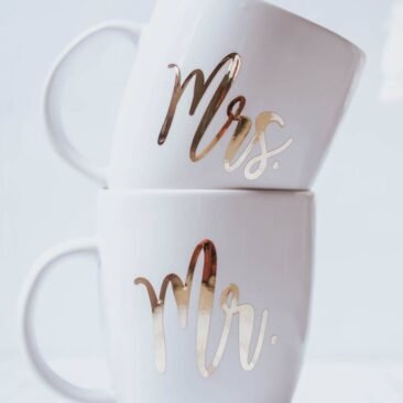 Mr. Mrs. Mug Set