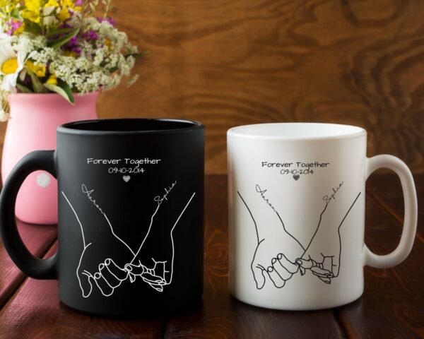 couple holding mug - Corps Gift