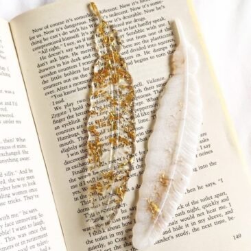 resin fether bookmark( white or goldflex) (1)