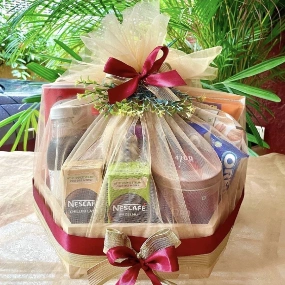 Cozy Craving Room Hamper